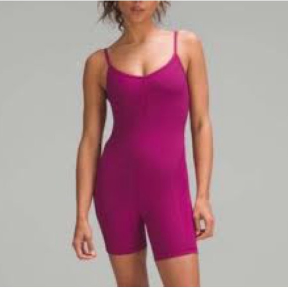 NWOT Lululemon Ribbed Contoured Unitard One-Piece 6” in Magenta - Picture 2 of 5